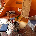 מלון Chateau D'adomenil