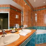 Chateau D'adomenil 4* Rehainviller