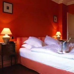 Chateau D'adomenil Otel Rehainviller