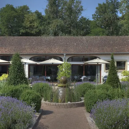 Château D'adomenil 4*