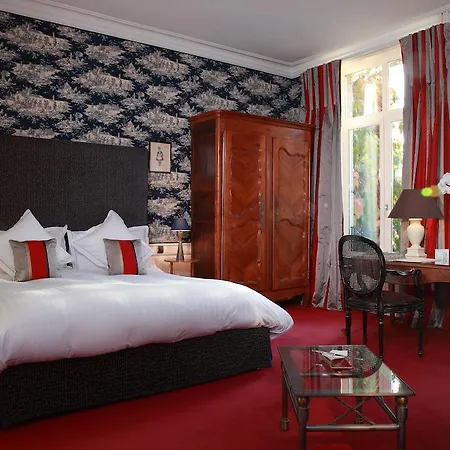 Chateau D'adomenil 4*