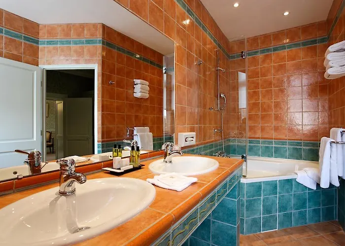 Chateau D'adomenil 4* Rehainviller